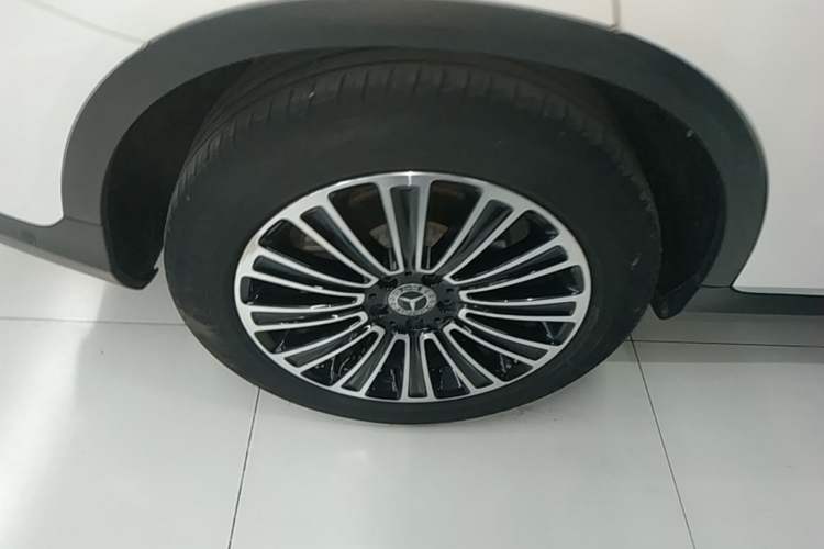 Used Mercedes-Benz GLC 2018 GLC 200 4MATIC Right Rear Wheel Hub