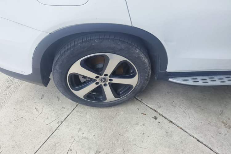 Used Mercedes-Benz GLC 2018 Facelift GLC 260 4MATIC Luxury Edition Right Rear Wheel Hub