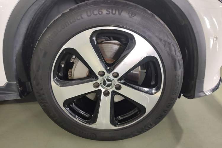 Used Mercedes-Benz GLC 2018 Facelift GLC 260 4MATIC Luxury Edition Right Rear Wheel Hub