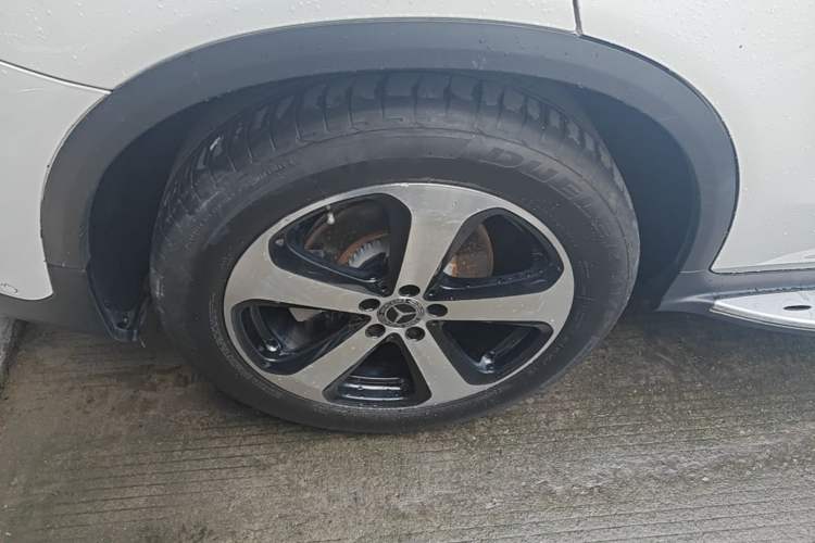 Used Mercedes-Benz GLC 2018 GLC 260 4MATIC Luxury Model Right Rear Wheel Hub