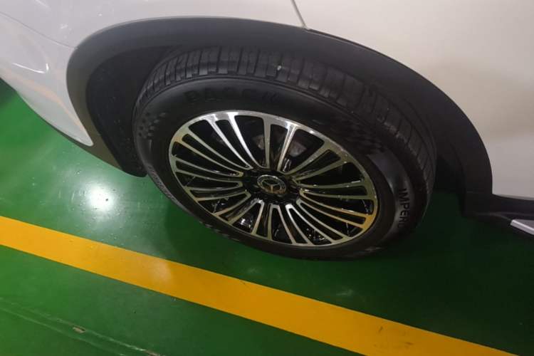 Used Mercedes-Benz GLC 2018 Facelifted GLC 260 4MATIC Dynamic Edition Right Rear Wheel Hub