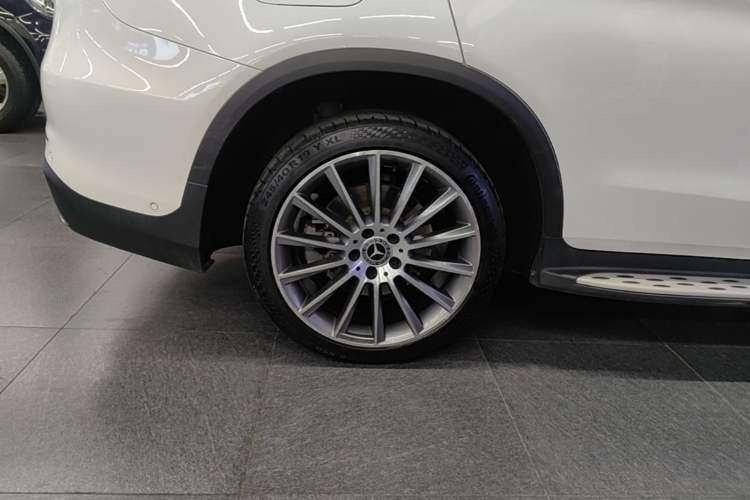 Used Mercedes-Benz GLC 2018 GLC 260 4MATIC Dynamic Edition Right Rear Wheel Hub