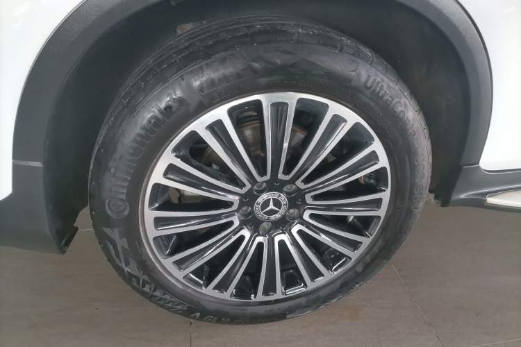 Used Mercedes-Benz GLC 2018 Facelifted GLC 260 4MATIC Dynamic Edition Right Rear Wheel Hub
