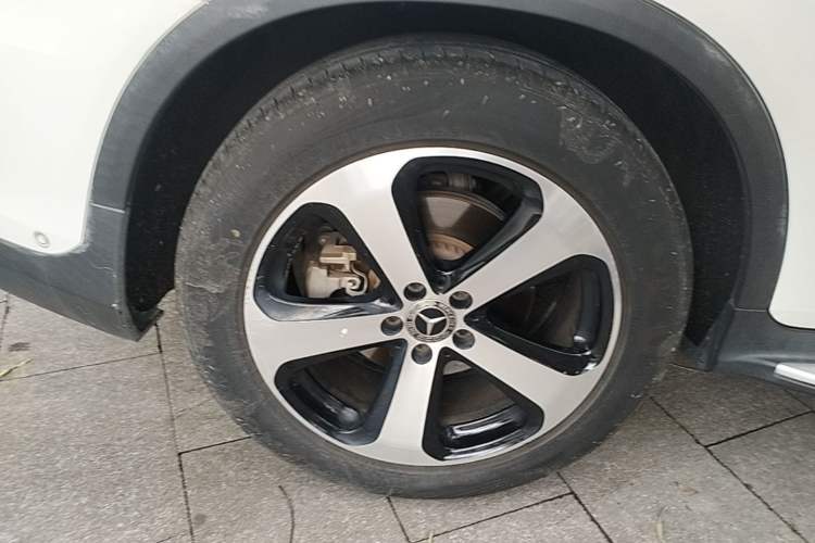 Used Mercedes-Benz GLC 2018 GLC 260 4MATIC Luxury Model Right Rear Wheel Hub