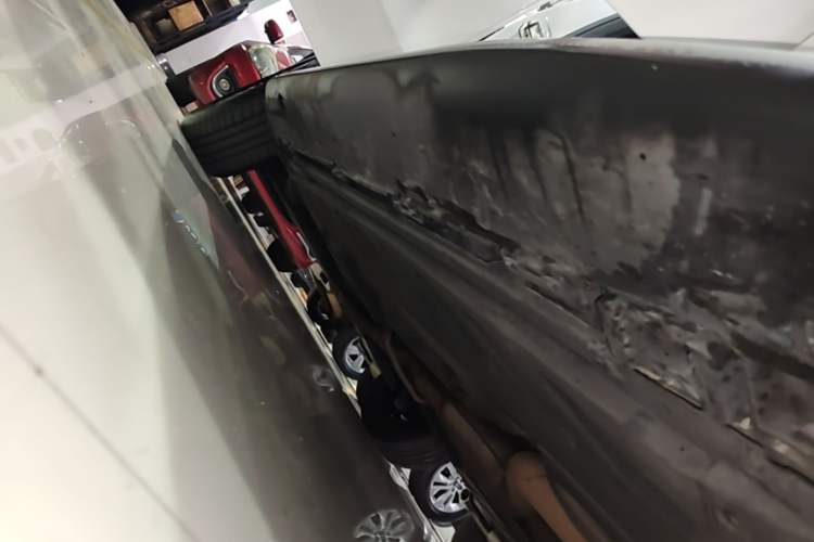 Used Mercedes-Benz GLC 2018 GLC 260 4MATIC Dynamic Edition Right Side Sill