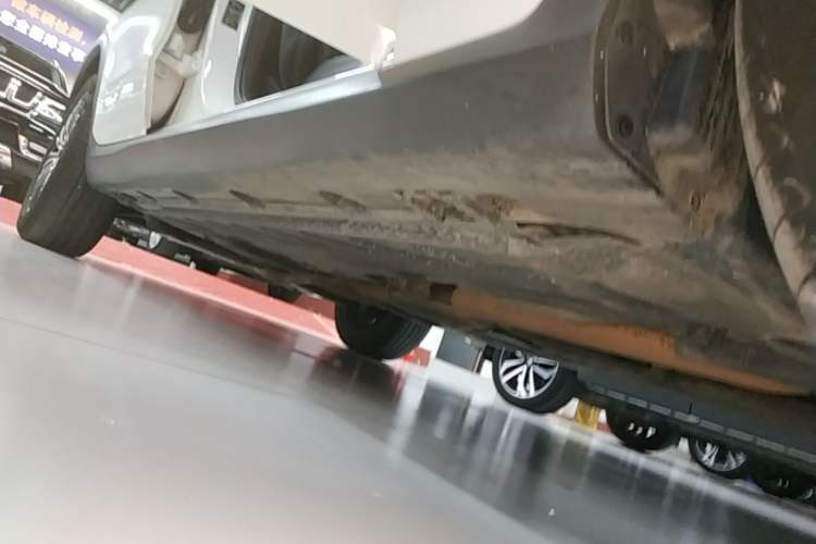 Used Mercedes-Benz GLC 2018 GLC 200 4MATIC Right Side Sill