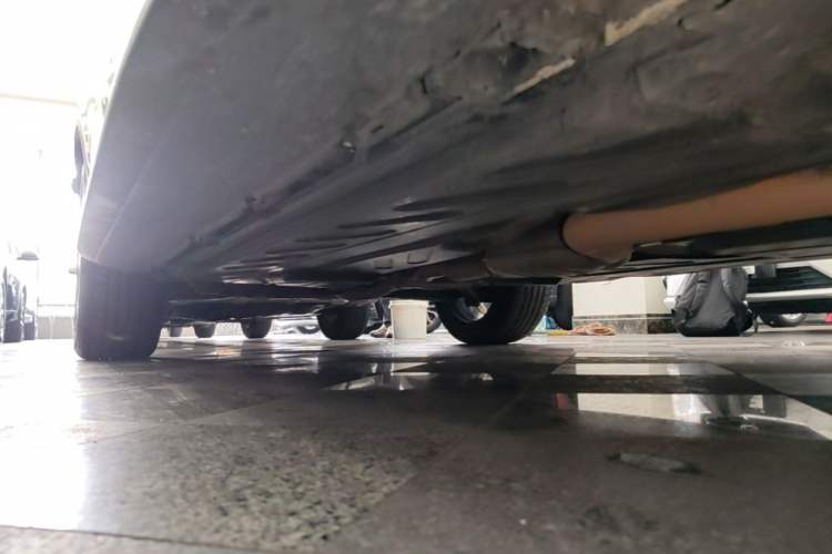 Used Mercedes-Benz GLC 2018 GLC 300 4MATIC Sport Edition Right Side Sill