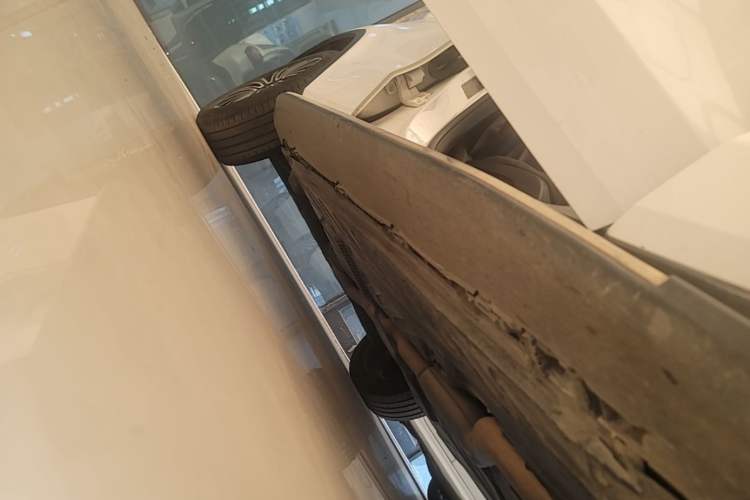 Used Mercedes-Benz GLC 2018 Facelift GLC 200 4MATIC Right Side Sill