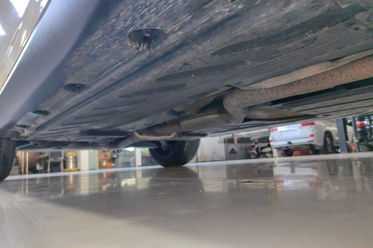 Used Mercedes-Benz GLC 2018 GLC 260 4MATIC Dynamic Edition Right Side Sill