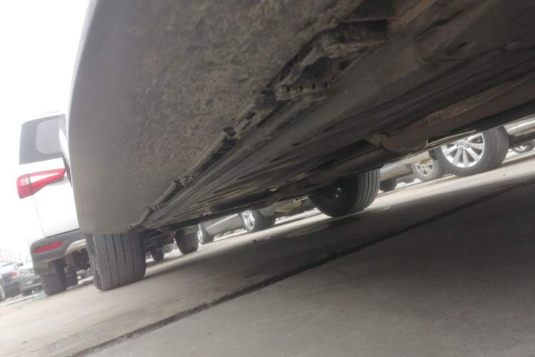 Used Mercedes-Benz GLC 2018 GLC 260 4MATIC Dynamic Edition Right Side Sill
