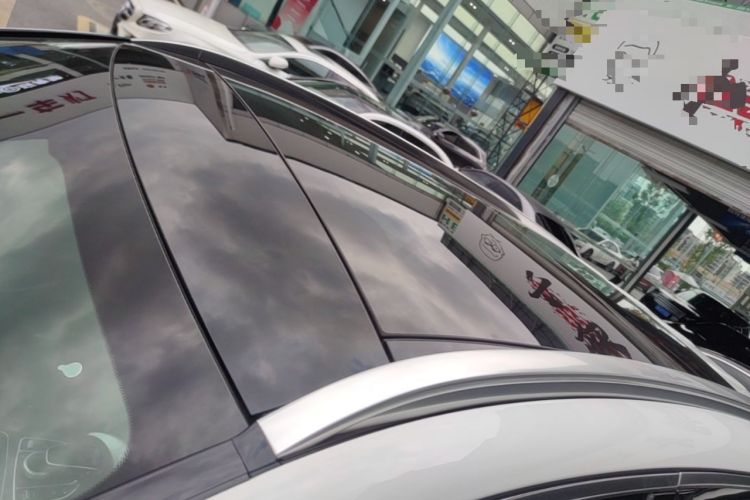 Used Mercedes-Benz GLC 2018 GLC 260 4MATIC Luxury Model Roof