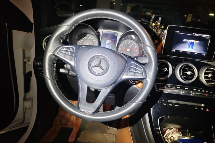 Used Mercedes-Benz GLC 2018 Facelift GLC 200 4MATIC Steering Wheel