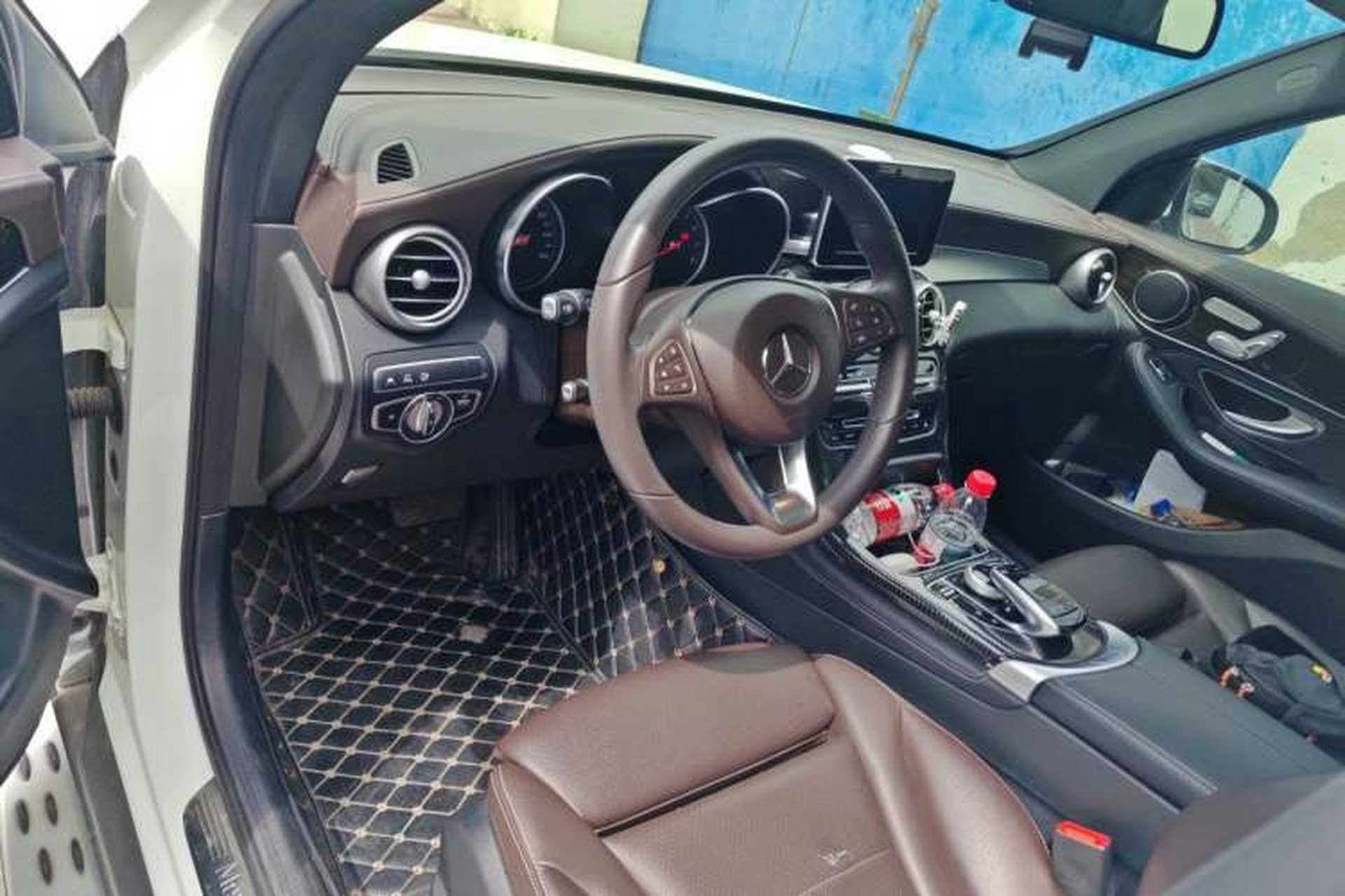 Used Mercedes-Benz GLC 2018 Facelift GLC 260 4MATIC Luxury Edition Steering Wheel