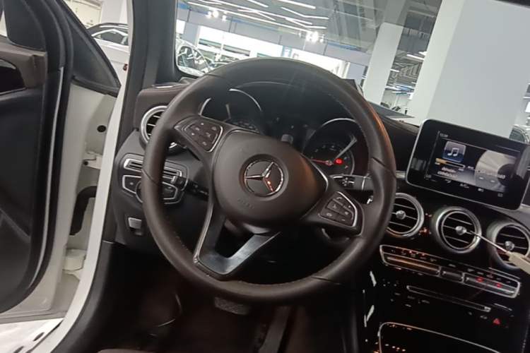 Used Mercedes-Benz GLC 2018 GLC 200 4MATIC Steering Wheel