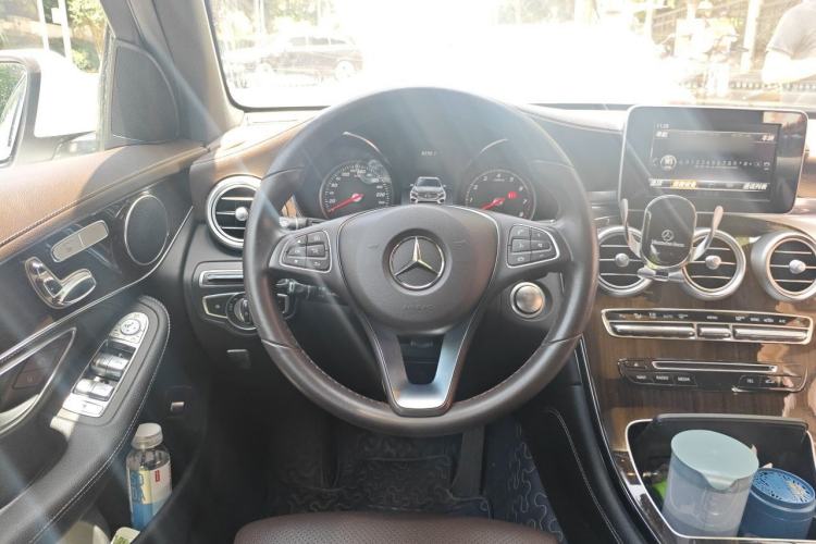 Used Mercedes-Benz GLC 2018 GLC 260 4MATIC Dynamic Edition Steering Wheel