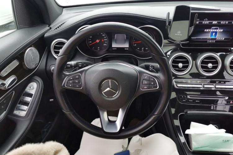Used Mercedes-Benz GLC 2018 Facelifted GLC 260 4MATIC Dynamic Edition Steering Wheel