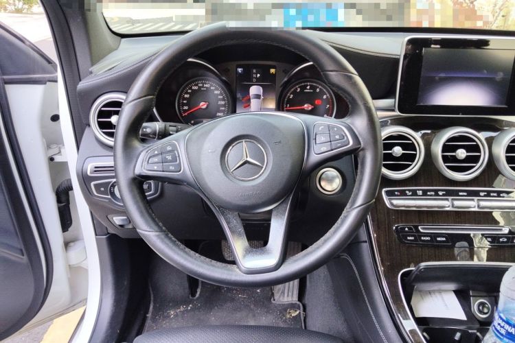 Used Mercedes-Benz GLC 2018 Facelifted GLC 260 4MATIC Dynamic Edition Steering Wheel