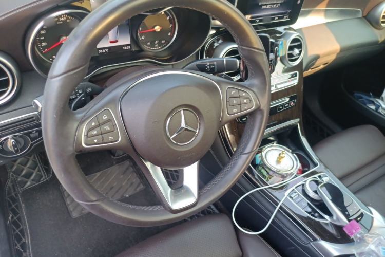 Used Mercedes-Benz GLC 2018 GLC 260 4MATIC Dynamic Edition Steering Wheel
