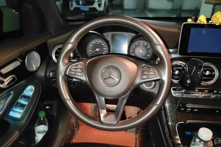 Used Mercedes-Benz GLC 2018 Facelifted GLC 260 4MATIC Dynamic Edition Steering Wheel