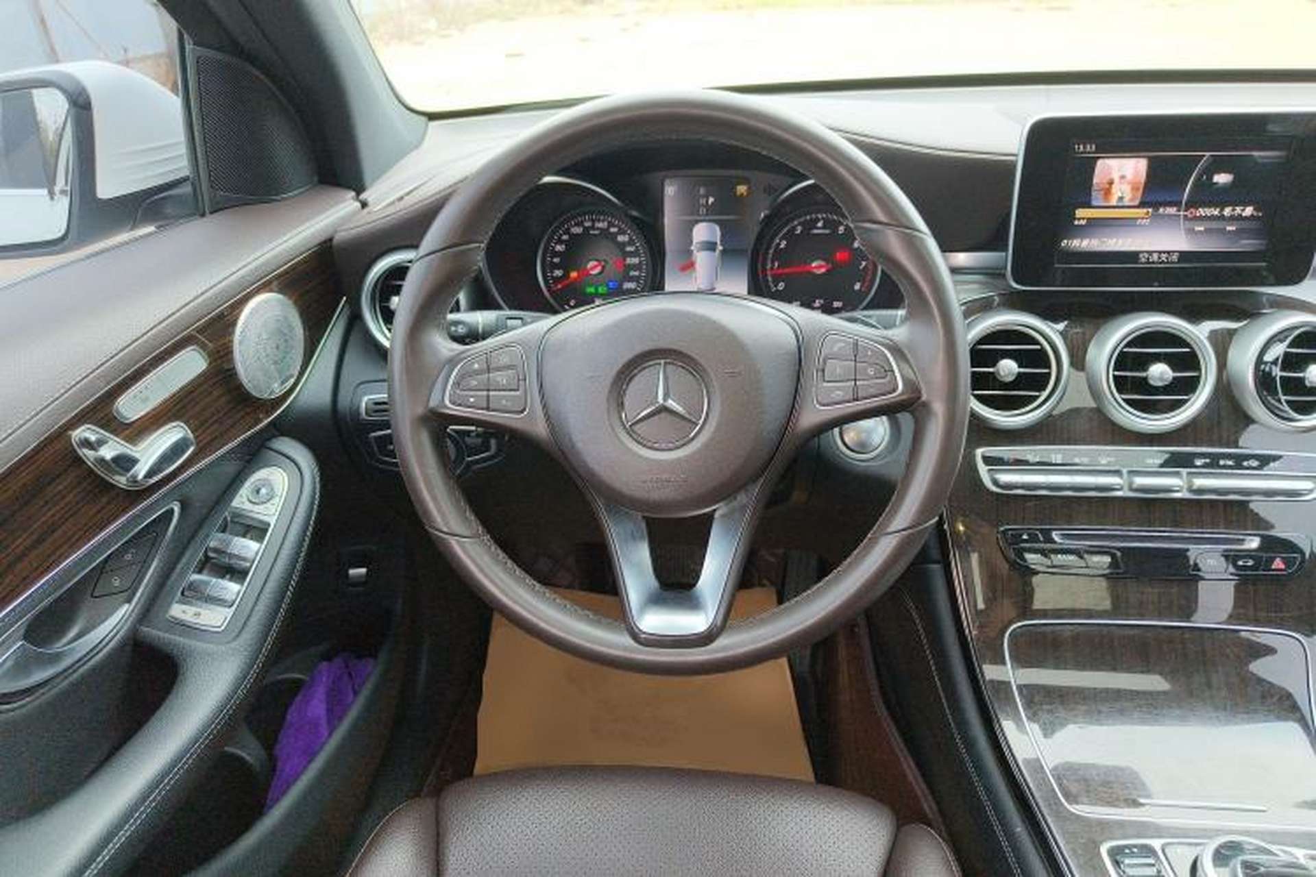 Used Mercedes-Benz GLC 2018 Facelifted GLC 260 4MATIC Dynamic Edition Steering Wheel