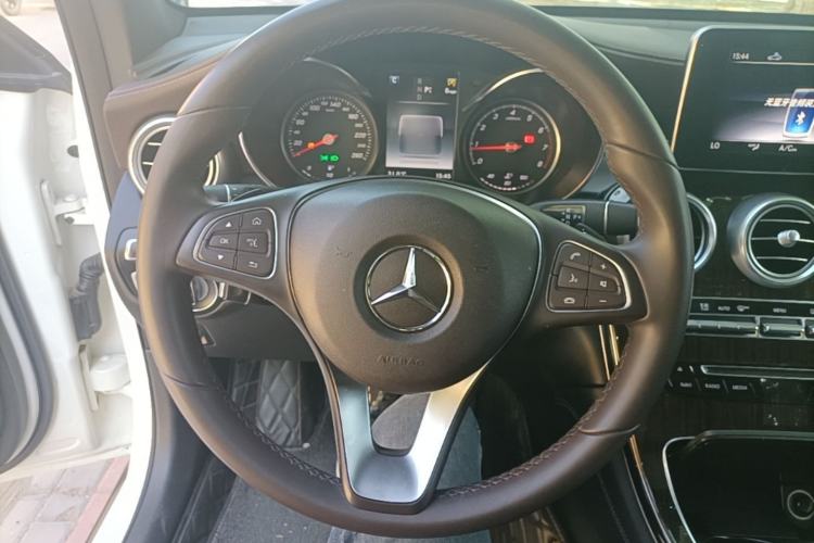 Used Mercedes-Benz GLC 2018 Facelifted GLC 260 4MATIC Dynamic Edition Steering Wheel