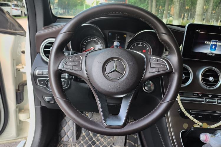 Used Mercedes-Benz GLC 2018 GLC 300 4MATIC Sport Edition Steering Wheel