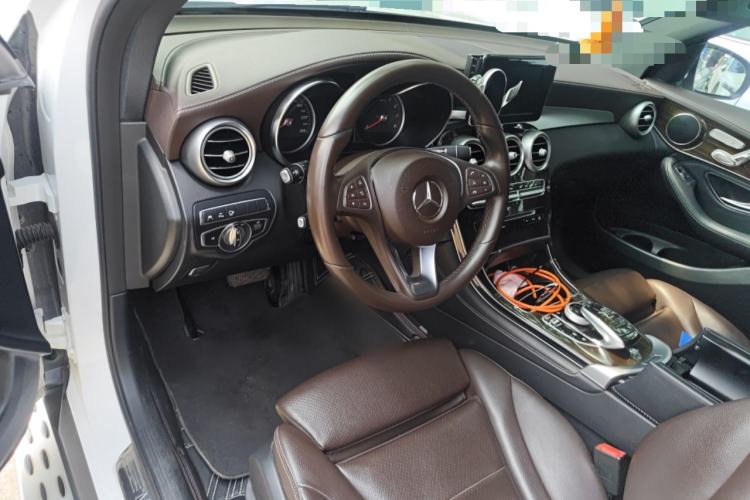 Used Mercedes-Benz GLC 2018 Facelifted GLC 260 4MATIC Dynamic Edition Steering Wheel