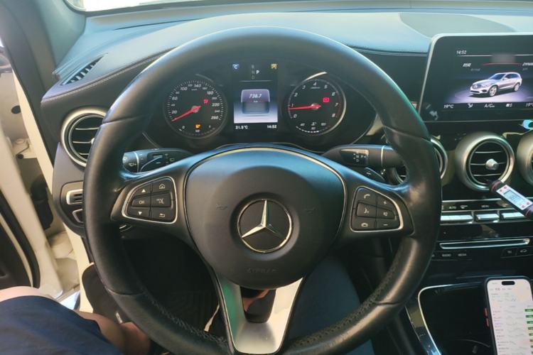Used Mercedes-Benz GLC 2018 Facelift GLC 200 4MATIC Steering Wheel