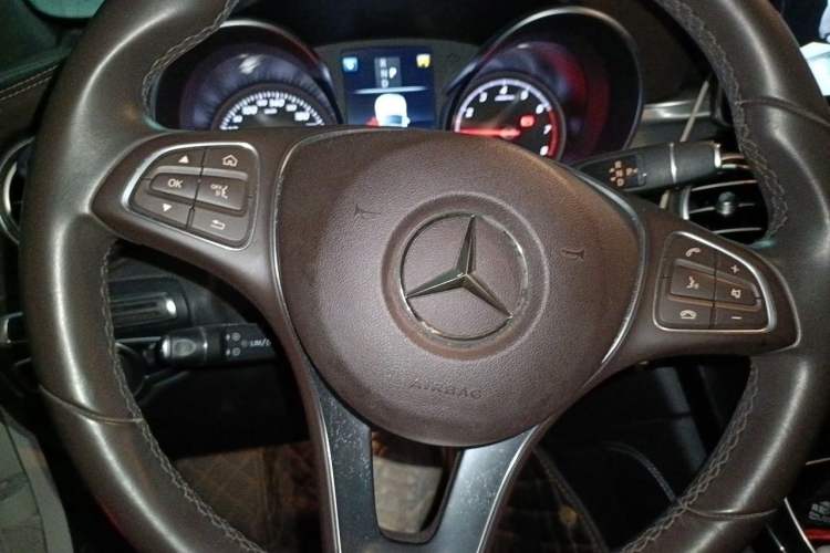 Used Mercedes-Benz GLC 2018 Facelift GLC 200 4MATIC Steering Wheel