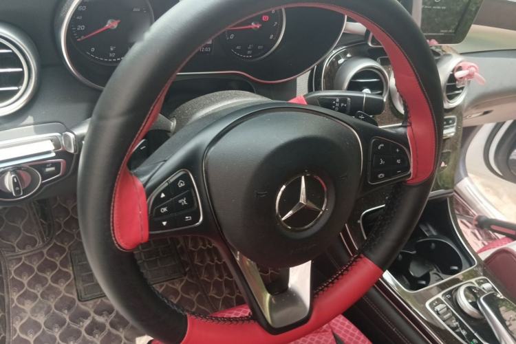 Used Mercedes-Benz GLC 2018 Facelifted GLC 260 4MATIC Dynamic Edition Steering Wheel