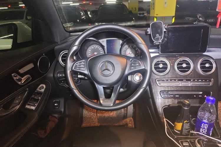Used Mercedes-Benz GLC 2018 Facelifted GLC 260 4MATIC Dynamic Edition Steering Wheel