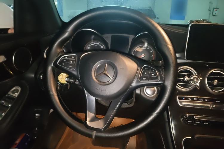 Used Mercedes-Benz GLC 2018 Facelifted GLC 260 4MATIC Dynamic Edition Steering Wheel