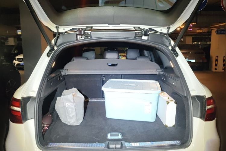 Used Mercedes-Benz GLC 2018 Facelift GLC 200 4MATIC Trunk