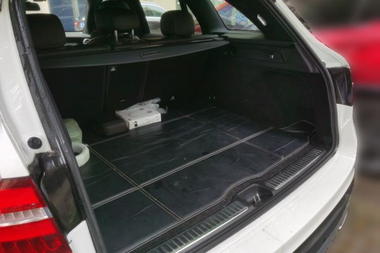Used Mercedes-Benz GLC 2018 GLC 200 4MATIC Trunk