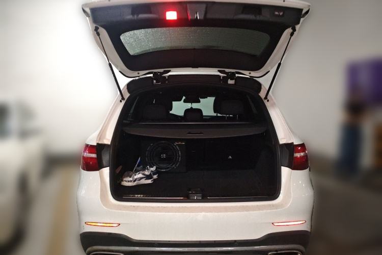 Used Mercedes-Benz GLC 2018 GLC 260 4MATIC Luxury Model Trunk