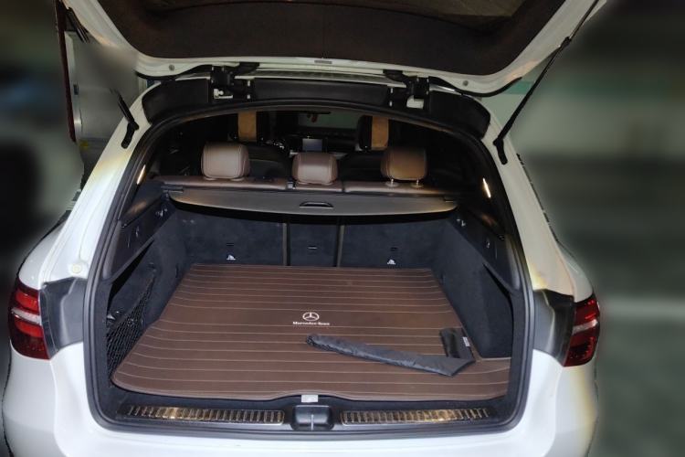 Used Mercedes-Benz GLC 2018 GLC 200 4MATIC Trunk