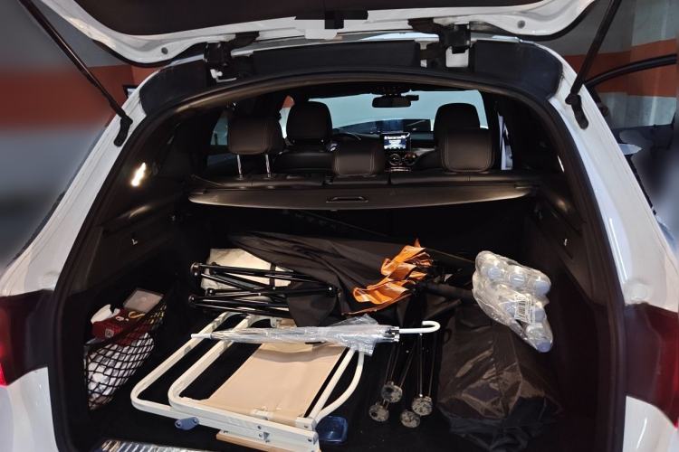 Used Mercedes-Benz GLC 2018 GLC 200 4MATIC Trunk