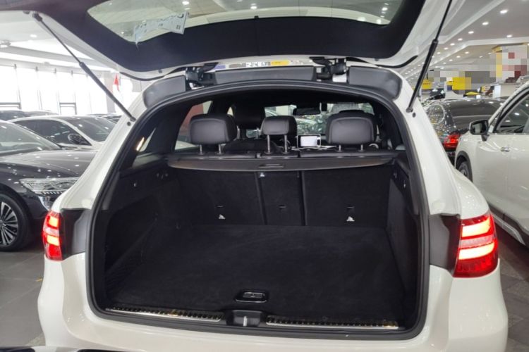 Used Mercedes-Benz GLC 2018 GLC 300 4MATIC Sport Edition Trunk