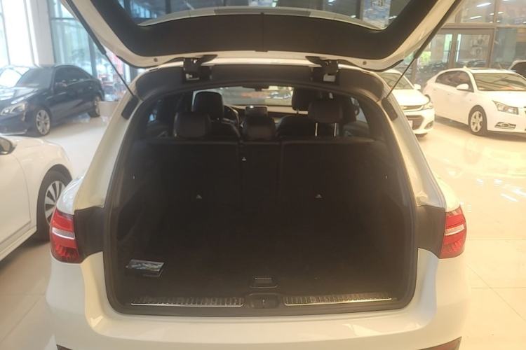 Used Mercedes-Benz GLC 2018 Facelift GLC 200 4MATIC Trunk