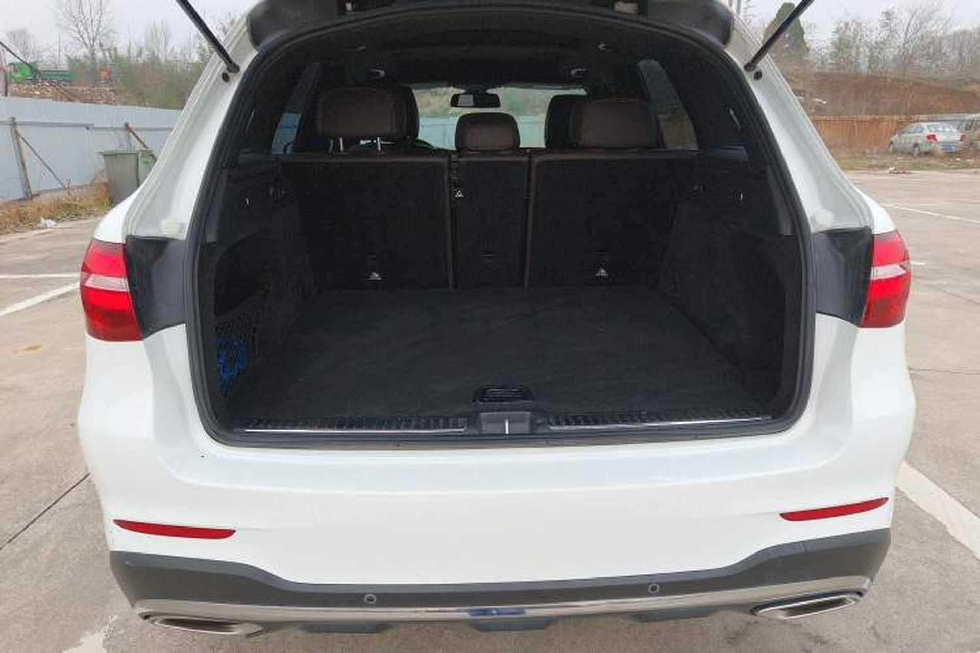 Used Mercedes-Benz GLC 2018 Facelifted GLC 260 4MATIC Dynamic Edition Trunk