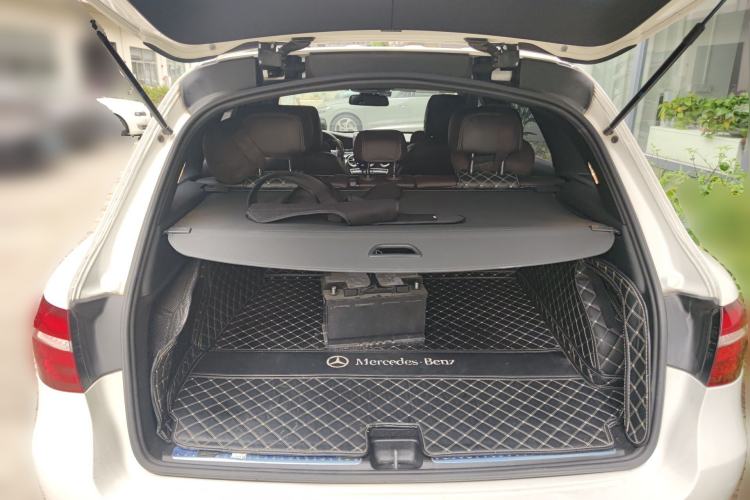 Used Mercedes-Benz GLC 2018 Facelifted GLC 260 4MATIC Dynamic Edition Trunk