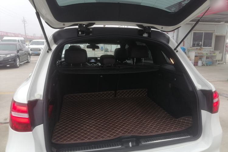 Used Mercedes-Benz GLC 2018 GLC 260 4MATIC Dynamic Edition Trunk