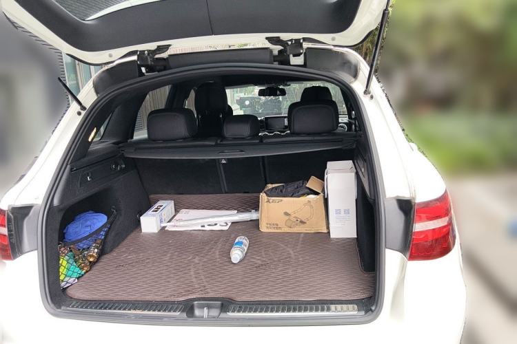 Used Mercedes-Benz GLC 2018 GLC 260 4MATIC Dynamic Edition Trunk