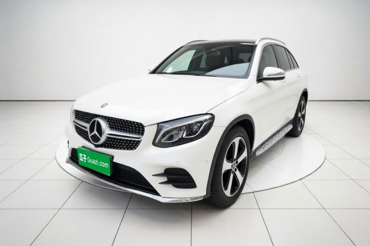 Gebrauchter Mercedes-Benz GLC 2018 GLC 260 4MATIC Luxury Model Guazi used car, China used car export, Used car for sale, Used cars, Cheapest cars for sale