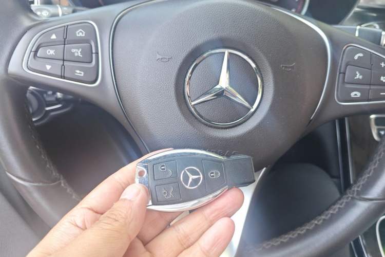 Used Mercedes-Benz GLC 2018 GLC 260 4MATIC Dynamic Edition Vehicle Key