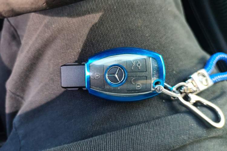 Used Mercedes-Benz GLC 2018 Facelift GLC 260 4MATIC Luxury Edition Vehicle Key