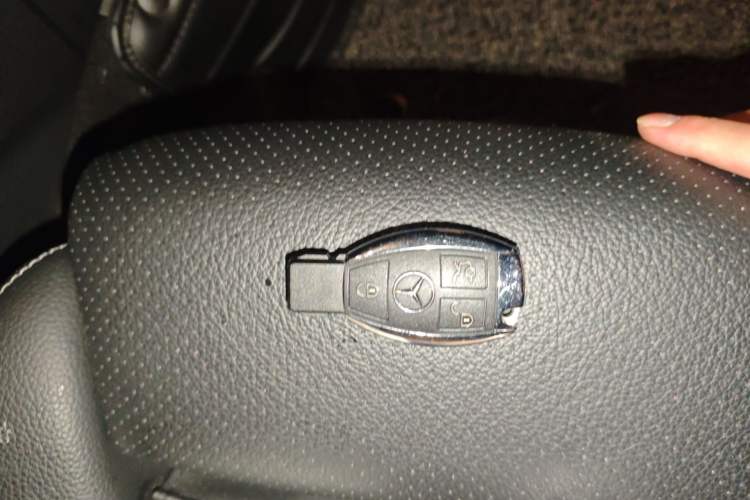 Used Mercedes-Benz GLC 2018 GLC 260 4MATIC Dynamic Edition Vehicle Key
