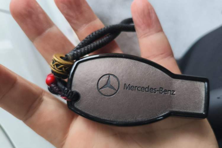 Used Mercedes-Benz GLC 2018 Facelift GLC 200 4MATIC Vehicle Key