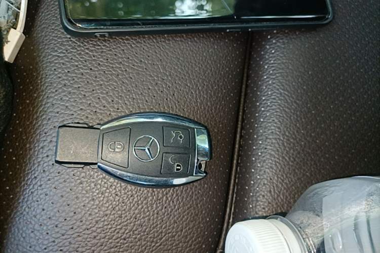 Used Mercedes-Benz GLC 2018 Facelifted GLC 260 4MATIC Dynamic Edition Vehicle Key