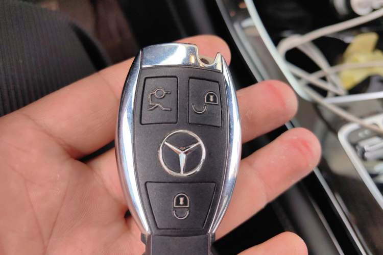 Used Mercedes-Benz GLC 2018 GLC 260 4MATIC Dynamic Edition Vehicle Key